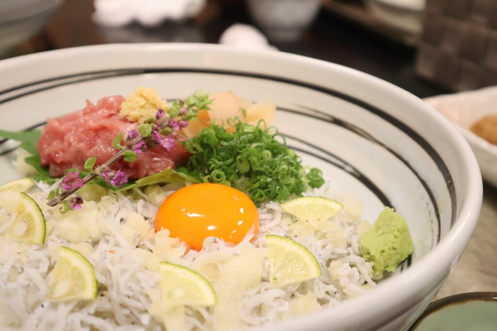 日髙水産と宮崎県デザイン経営推進事業プロジェクトアラカシ